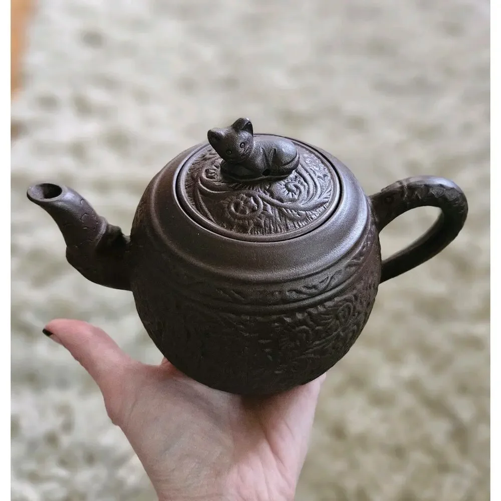 Vintage Rare Yixing Zisha Purple Clay Teapot Cat Lid Chinese Handcrafted